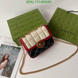 Stylish image showcasing the Gucci Replica Deco Mini Tricolor Shoulder Bag UB6475, a chic accessory perfect for any occasion.