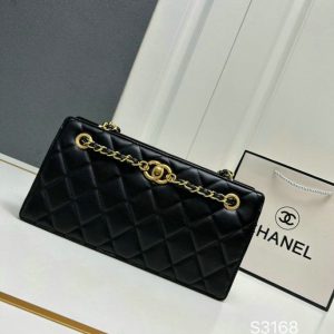 Elegant Black Chanel Replica Street Style Medium Crossbody BB84