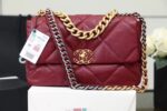 Chanel 19 Handbag Bordeaux For Women B6C7D8 - FRONT VIRW